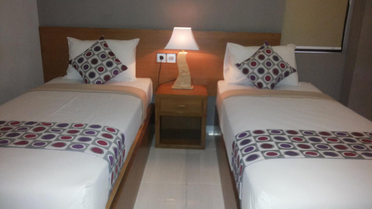 Hotel Mandari Buleleng  Екстер'єр фото