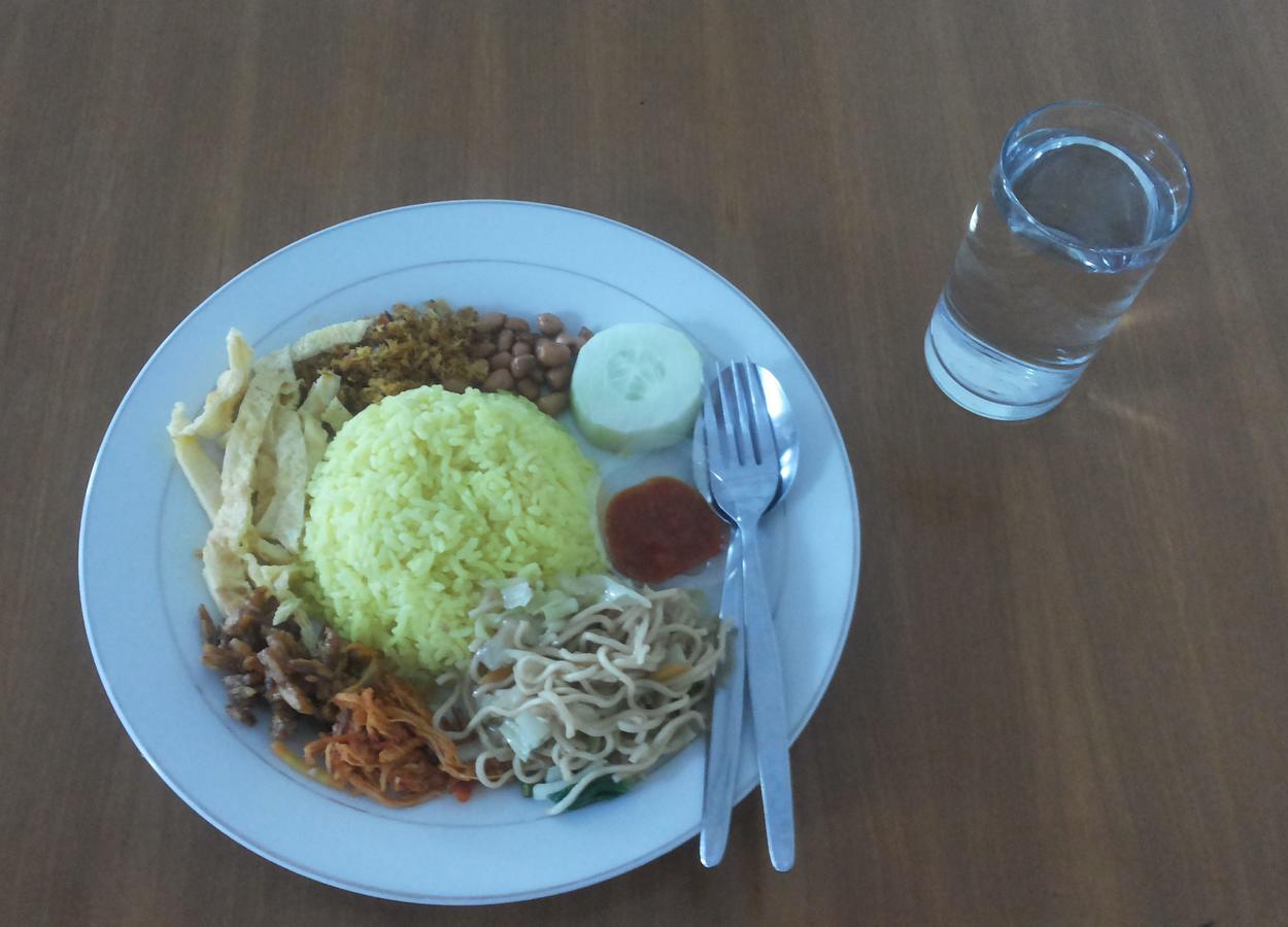 Hotel Mandari Buleleng  Екстер'єр фото
