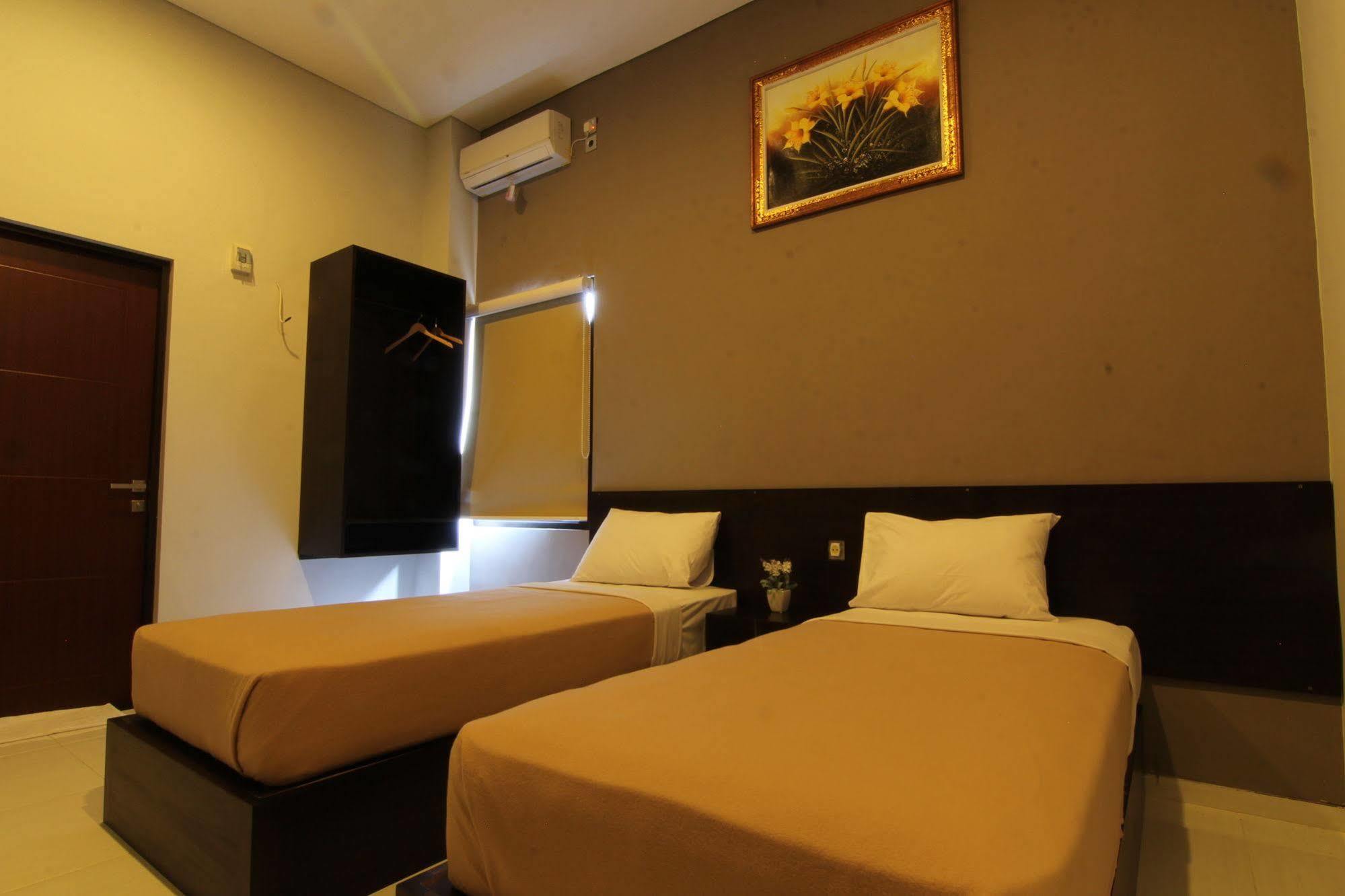 Hotel Mandari Buleleng  Екстер'єр фото