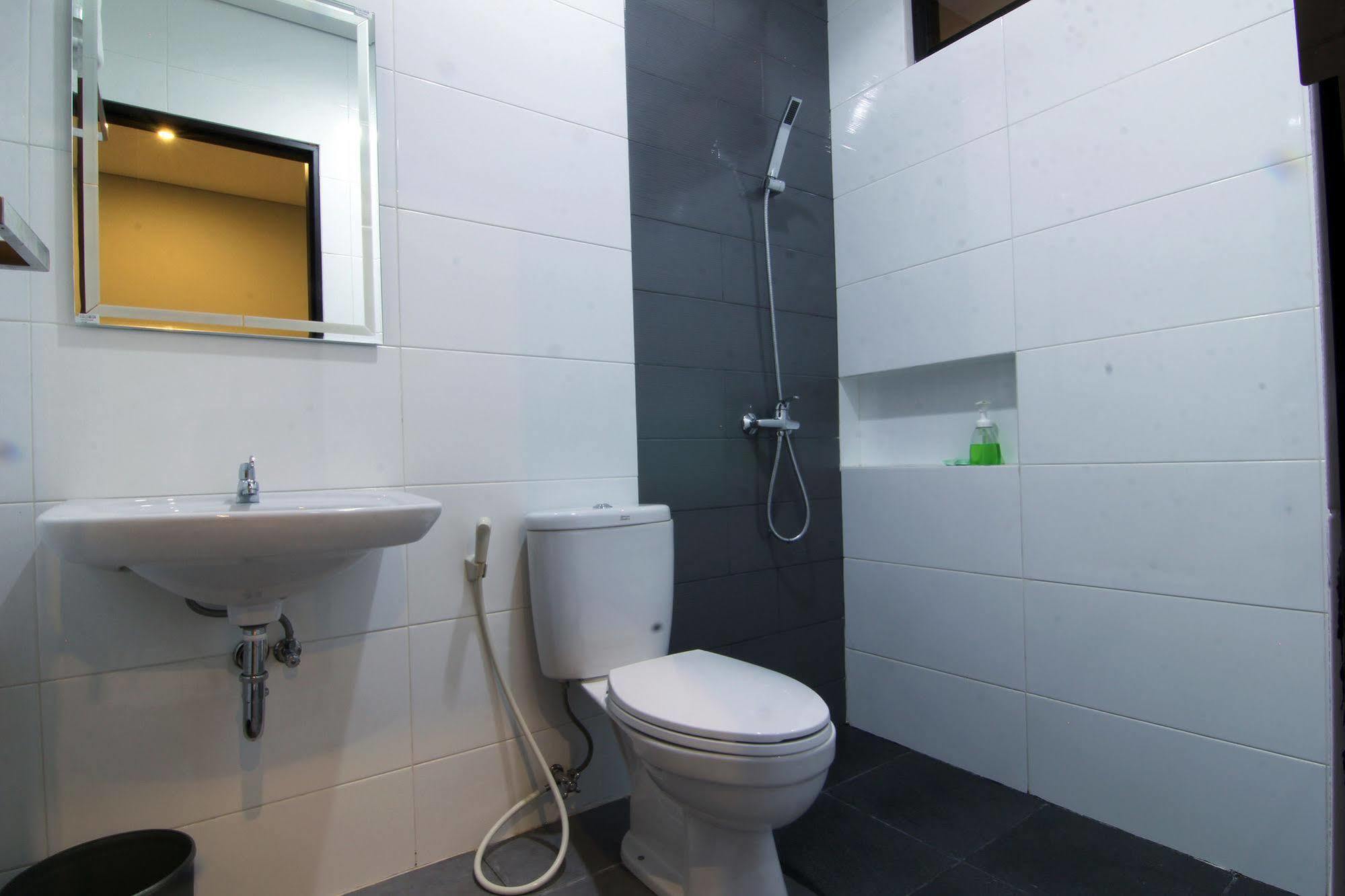 Hotel Mandari Buleleng  Екстер'єр фото
