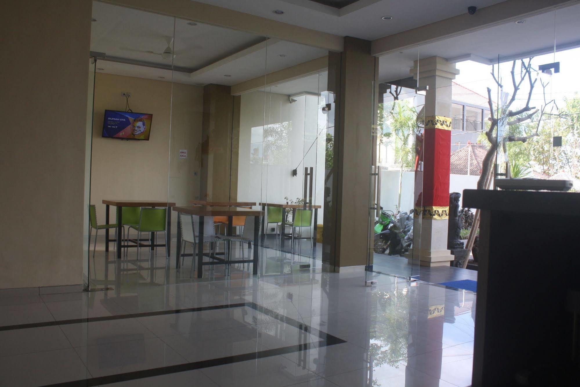 Hotel Mandari Buleleng  Екстер'єр фото