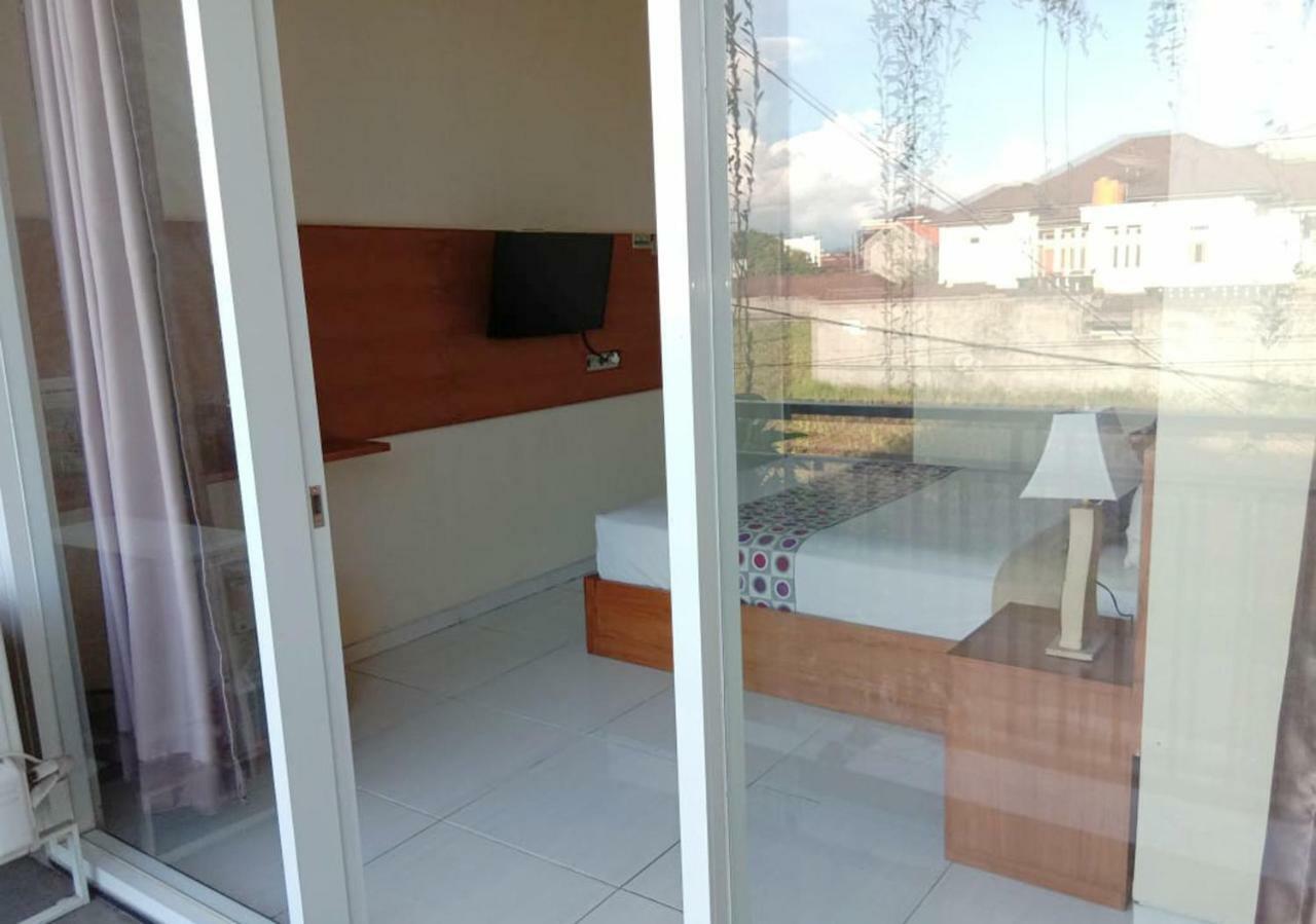 Hotel Mandari Buleleng  Екстер'єр фото