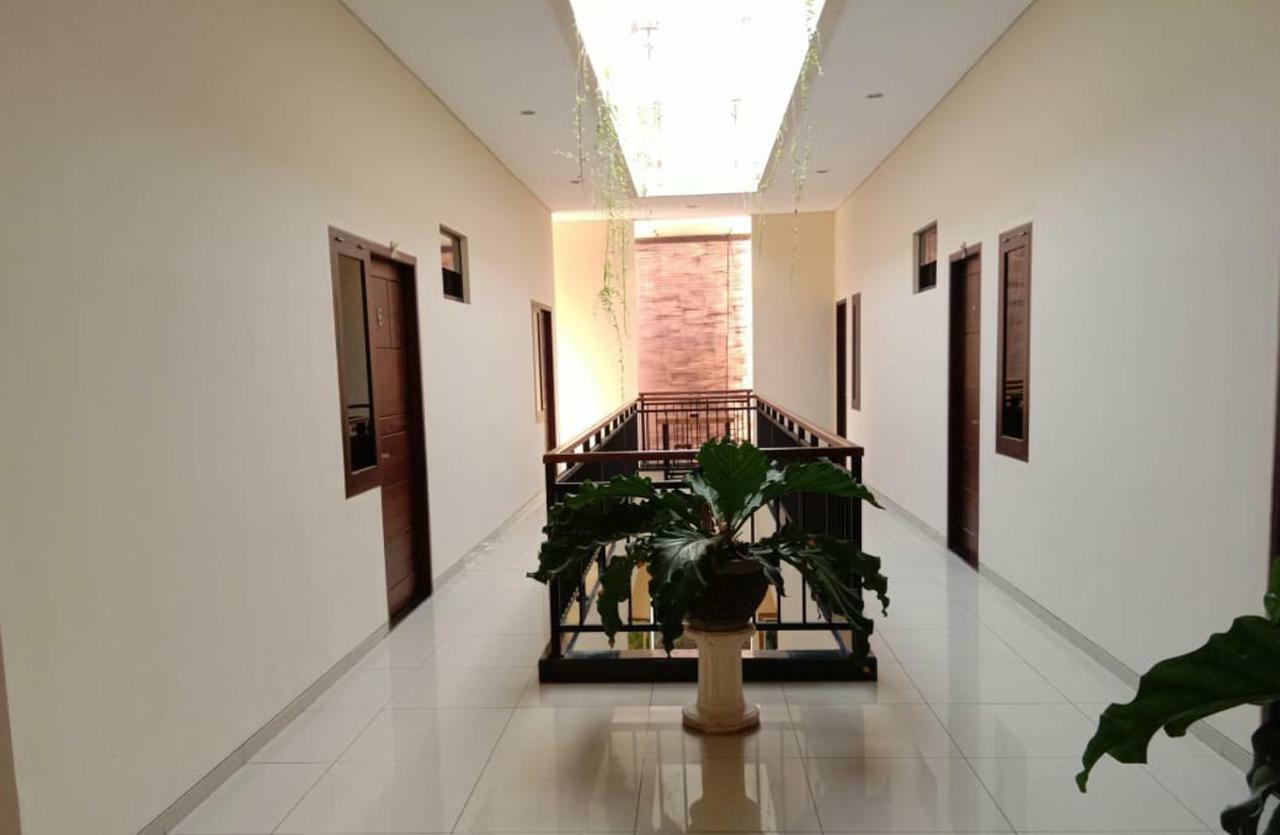 Hotel Mandari Buleleng  Екстер'єр фото
